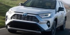 奥迪q3l丰田rav4荣放怎么选（开了2年丰田荣放）