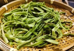 贡菜是不是莴笋晒干的菜(贡菜和莴笋是一个东西吗)