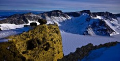 长白山是什么火山（长白山天池是活火山吗）