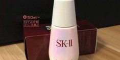 sk2小灯泡精华液的正确使用方法(白天用还是晚上用)